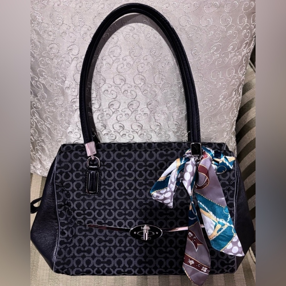 Coach Signature Turnlock Bag‎ Purse Black/ Grey Y2K